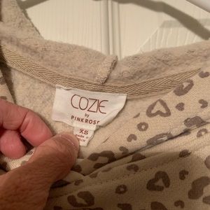 Cozie XS cropped hoodie